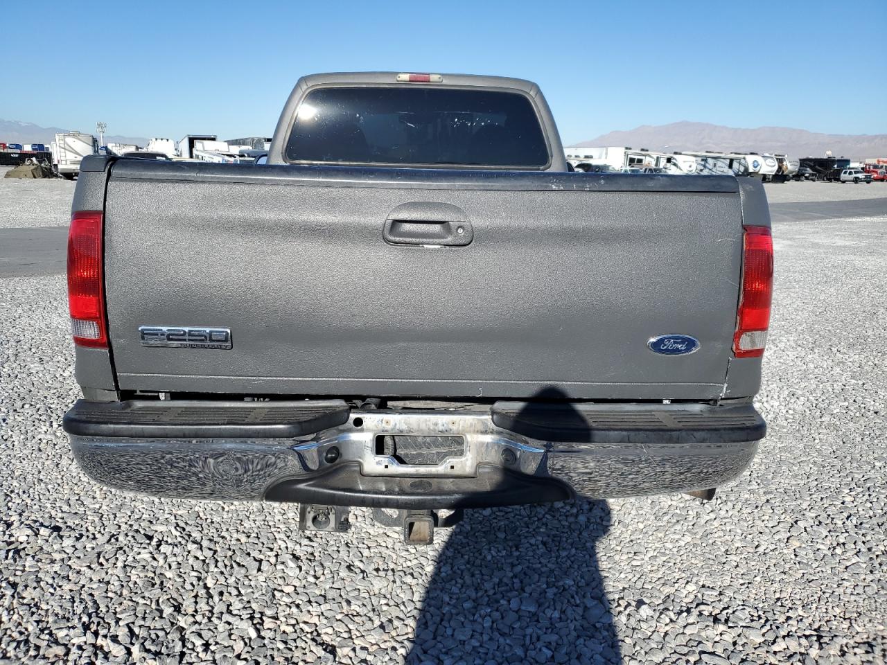 2005 Ford F250 - Image 6