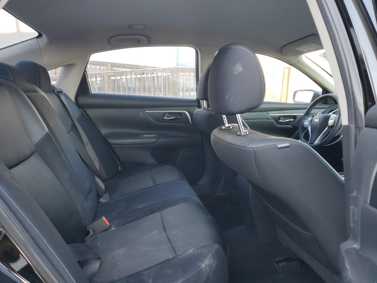 2017 Nissan Altima - Image 10