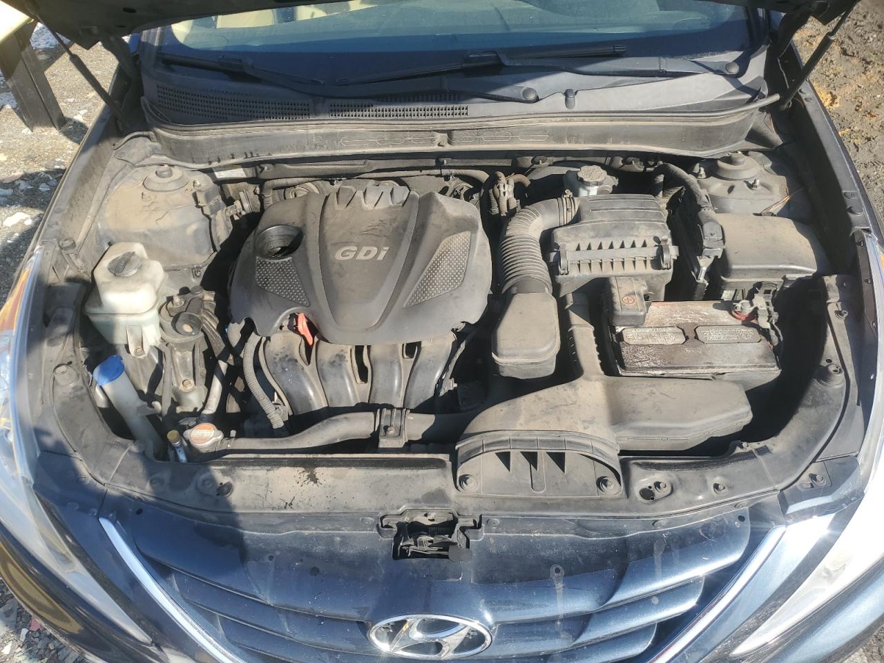 2012 Hyundai Sonata - Image 11