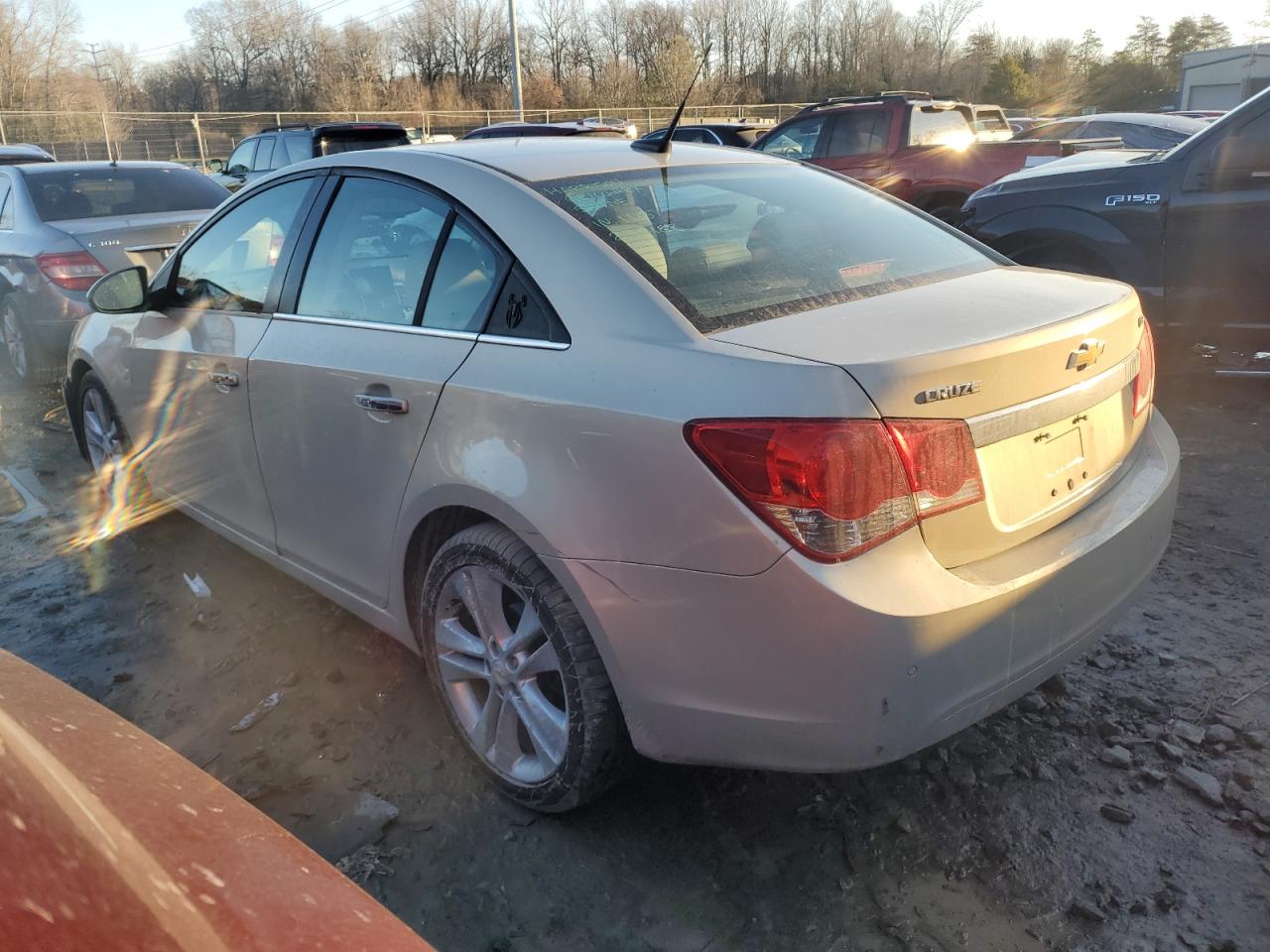 2011 Chevrolet Cruze - Image 2