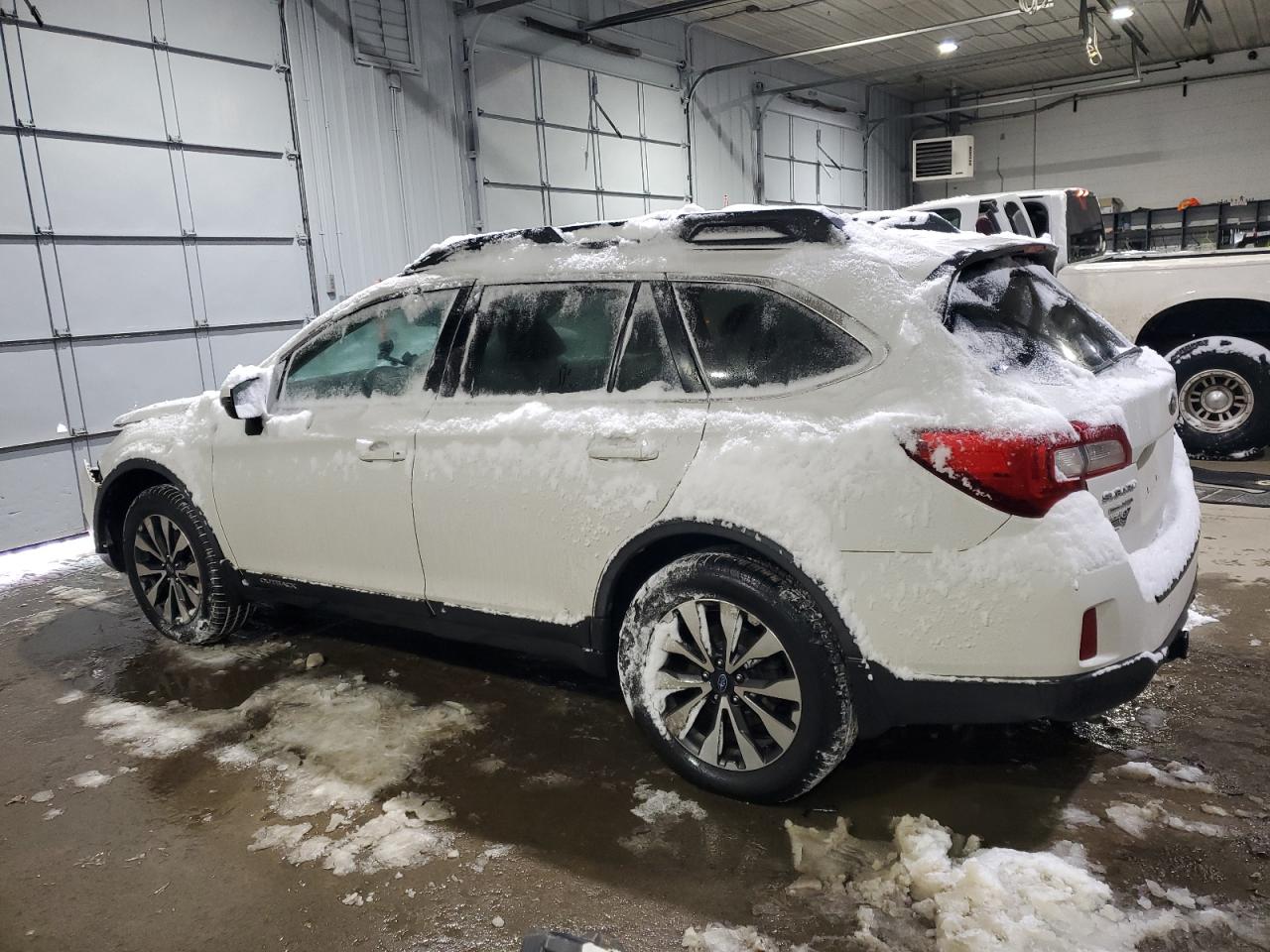 2015 Subaru Outback - Image 2