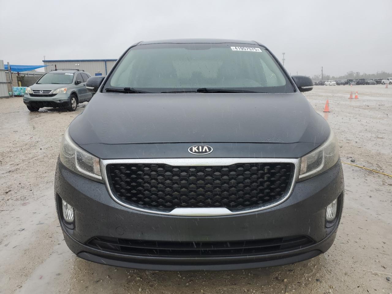 2016 Kia Sedona - Image 5
