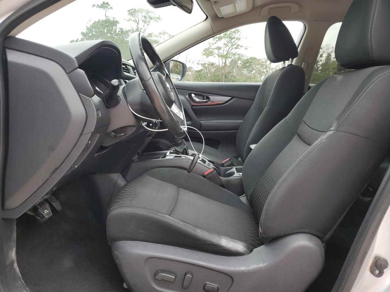 2019 Nissan Rogue - Image 7