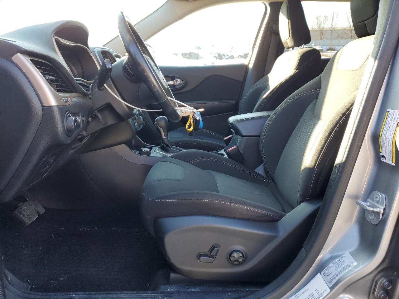 2016 Jeep Grand Cherokee - Image 7