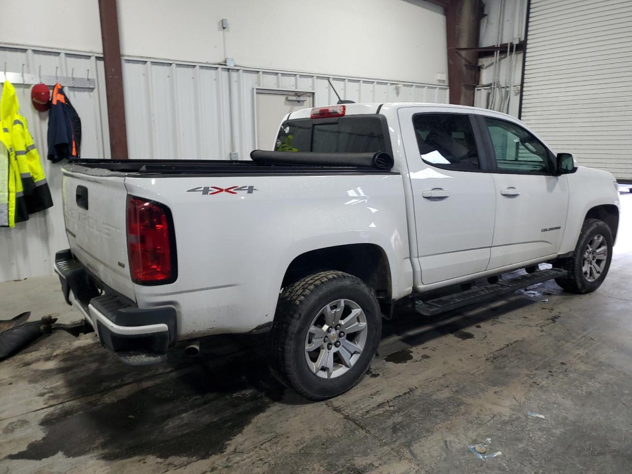 2022 Chevrolet Colorado - Image 3
