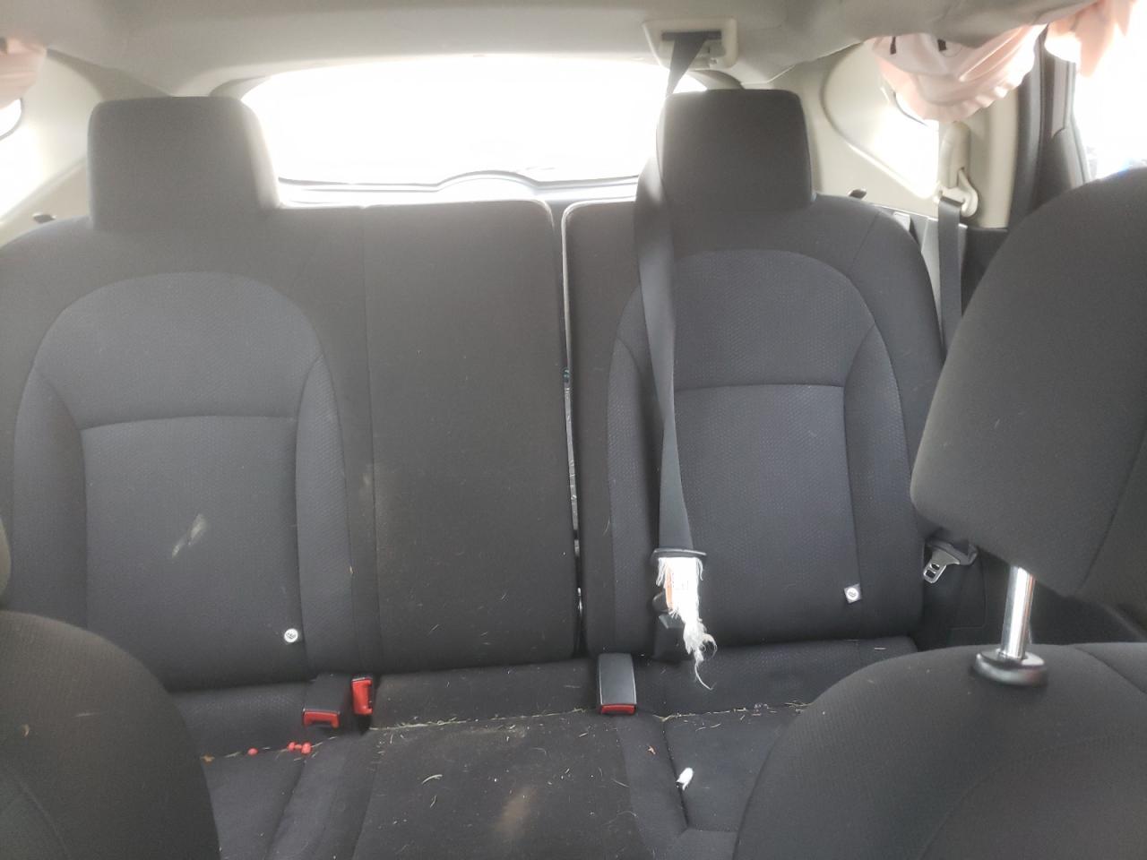 2014 Nissan Rogue - Image 10