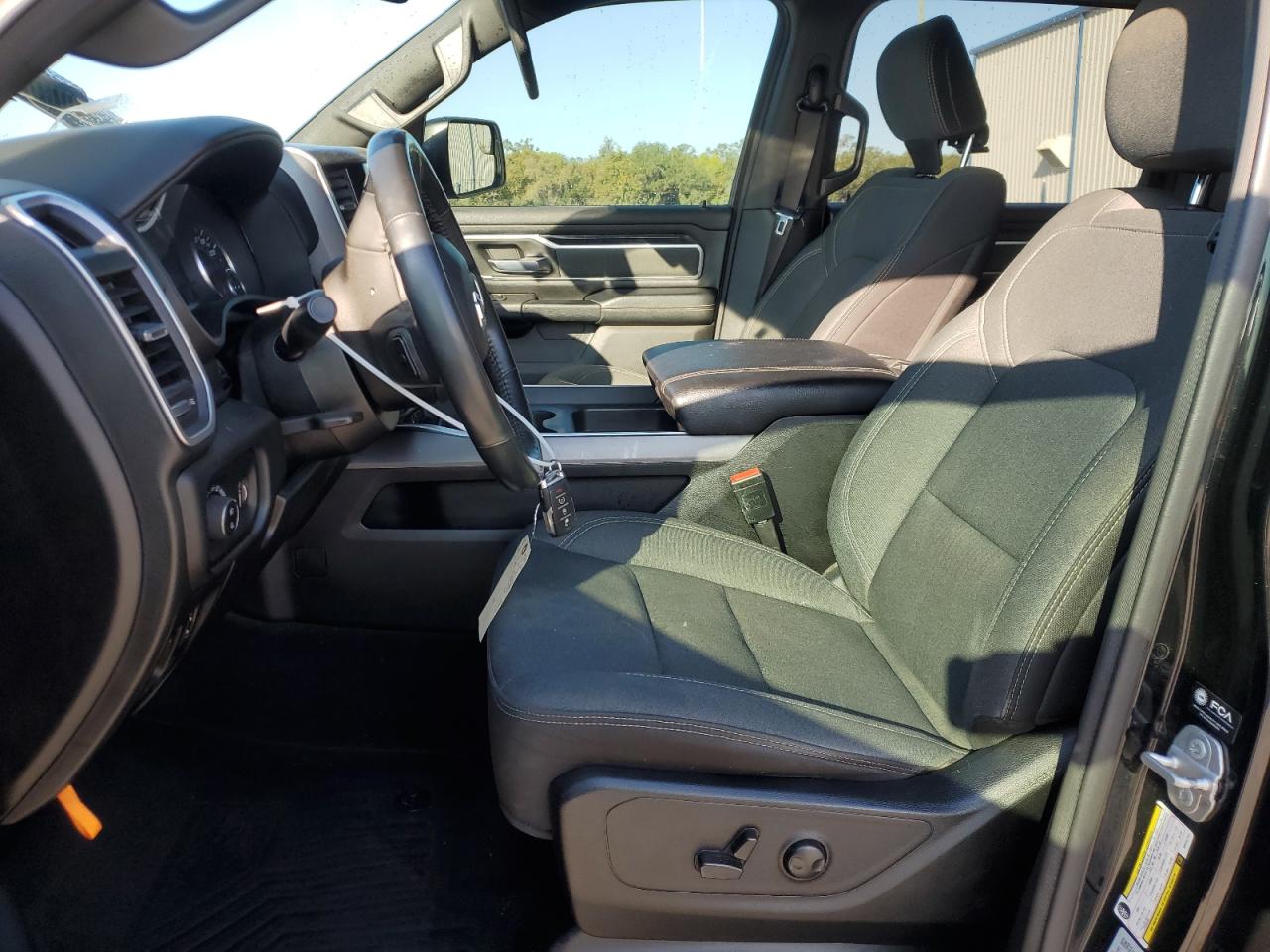 2022 RAM 1500 - Image 7