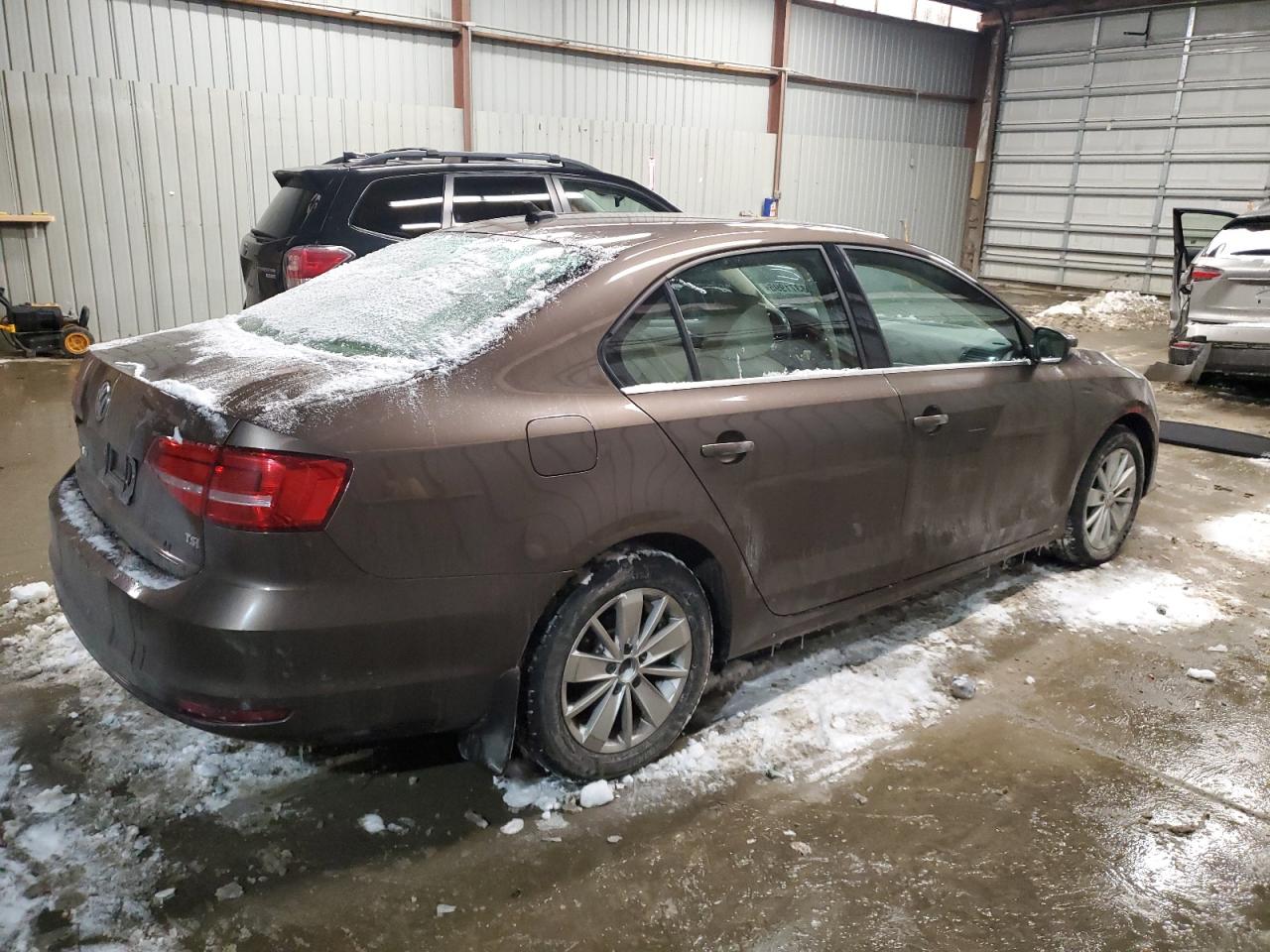 2015 Volkswagen Jetta - Image 3