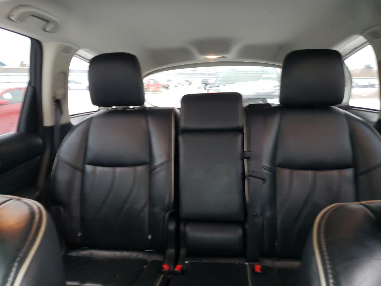 2017 Infiniti QX60 - Image 10