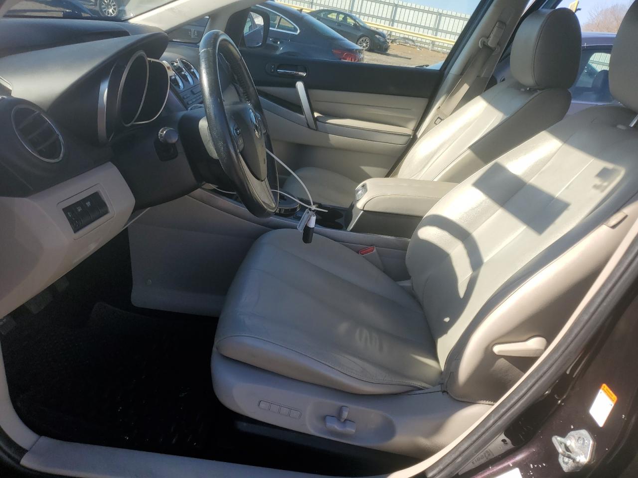 2010 Mazda CX-7 - Image 7