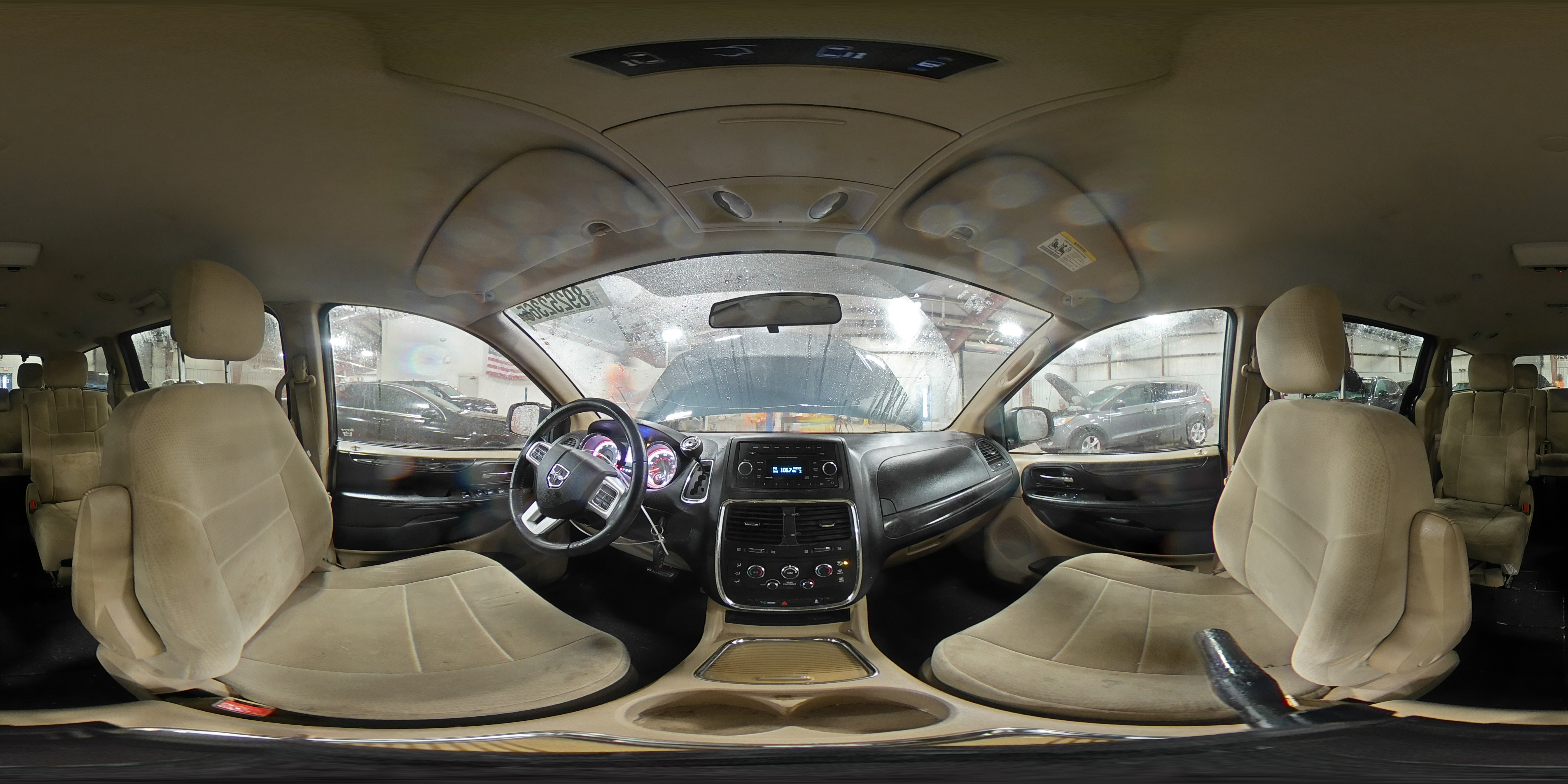2014 Dodge Caravan - Image 15