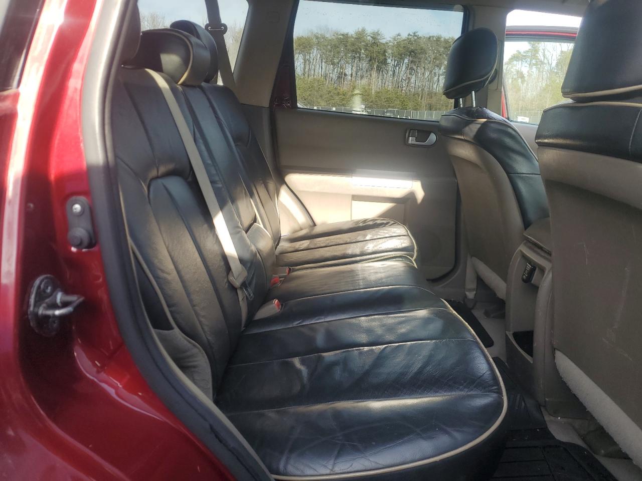 2007 Mitsubishi Endeavor - Image 11