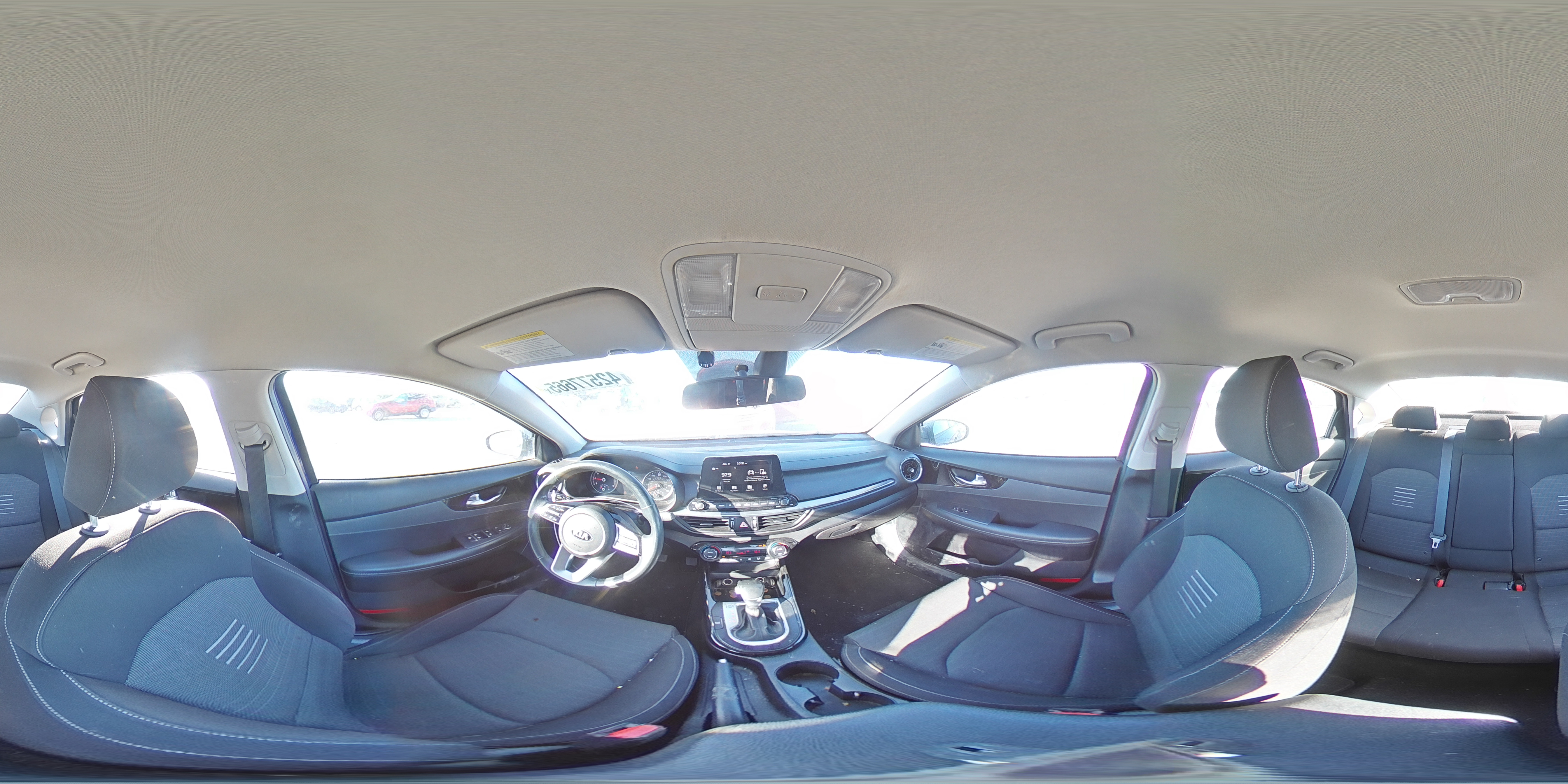 2019 Kia Forte - Image 12