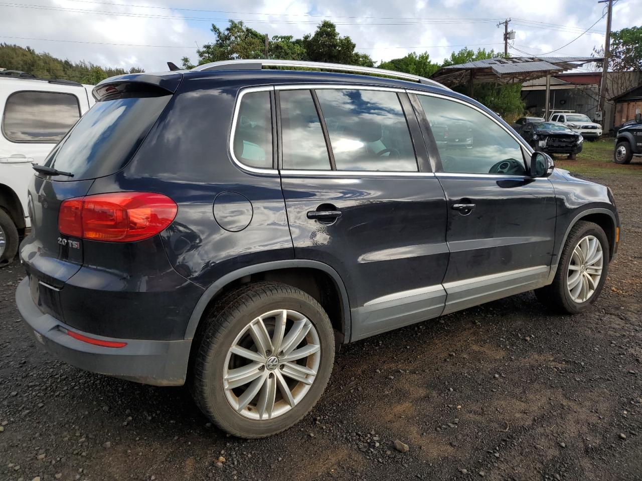 2015 Volkswagen Tiguan - Image 3