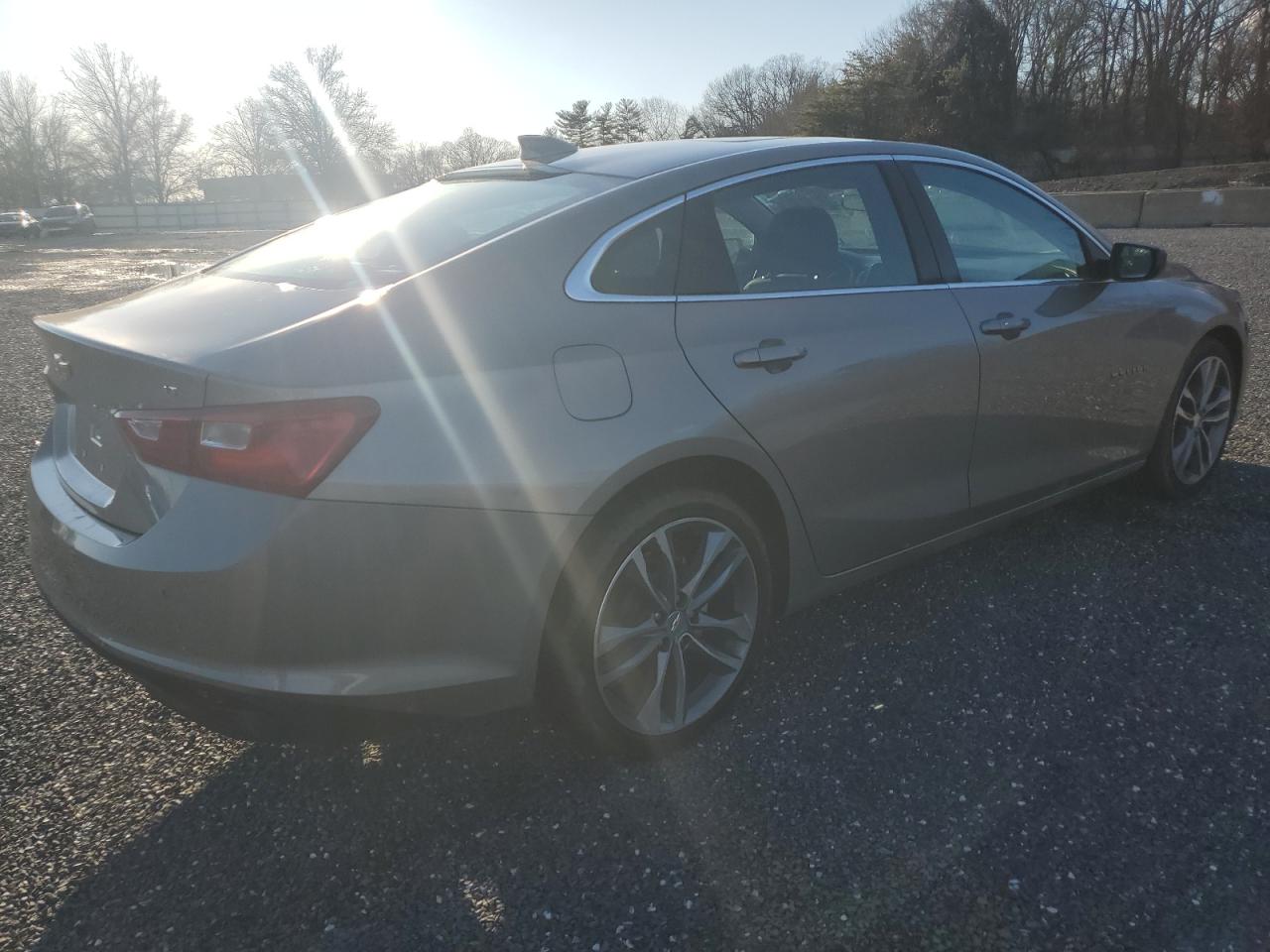 2023 Chevrolet Malibu - Image 3