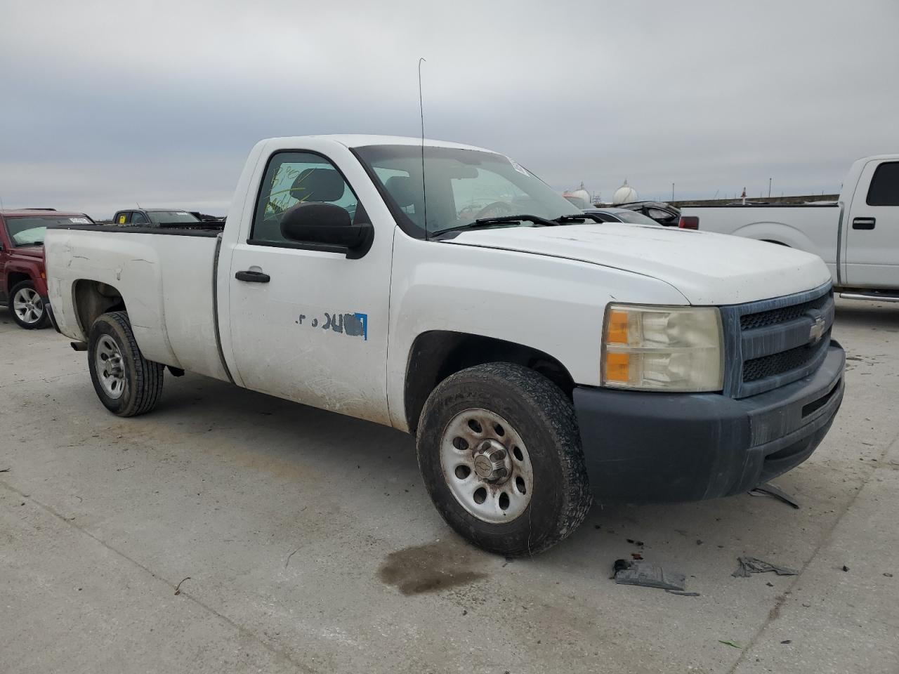 2011 Chevrolet Silverado - Image 4