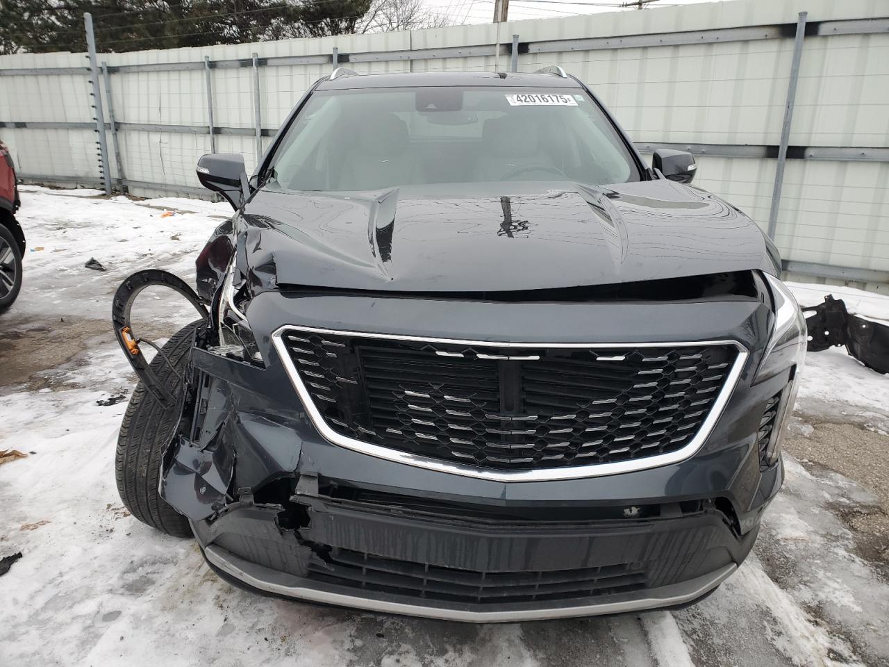 2021 Cadillac XT4 - Image 5