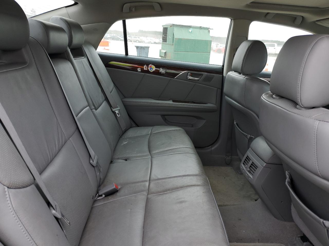 2008 Toyota Avalon - Image 10