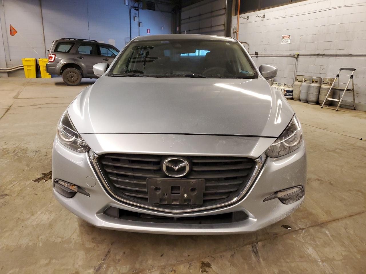 2018 Mazda 3 - Image 5