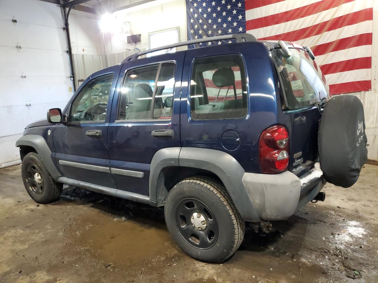 2006 Jeep Liberty (North America) - Image 2
