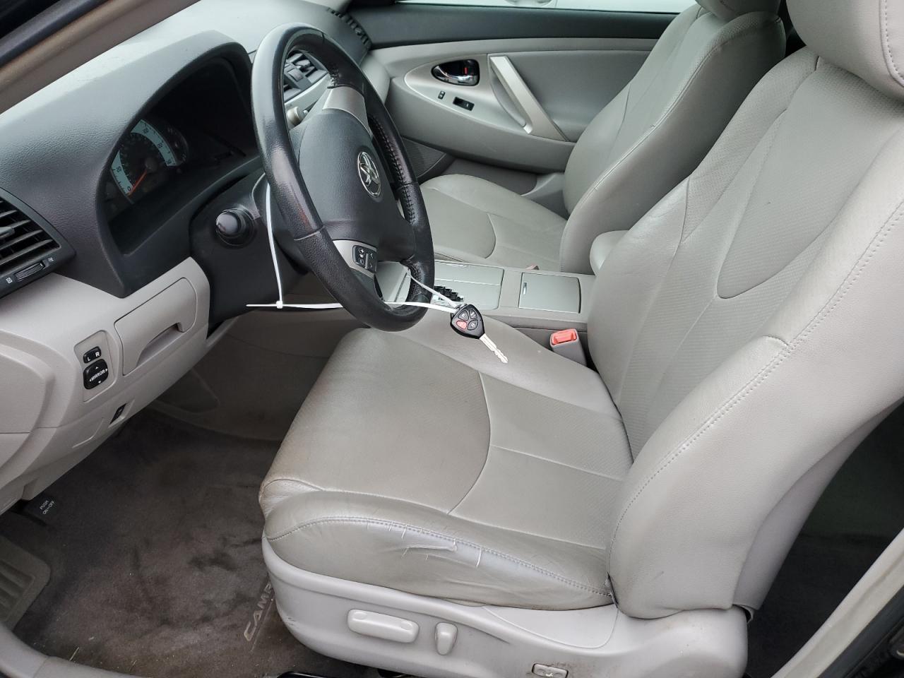 2011 Toyota Camry - Image 7