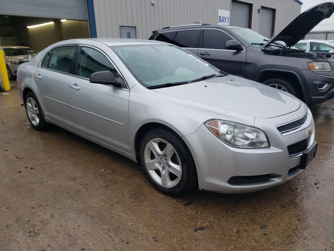 2010 Chevrolet Malibu - Image 4