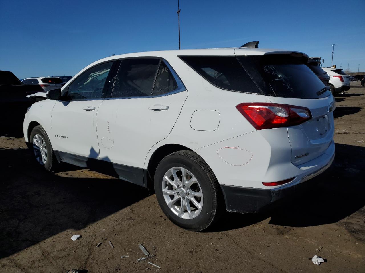 2020 Chevrolet Equinox - Image 2