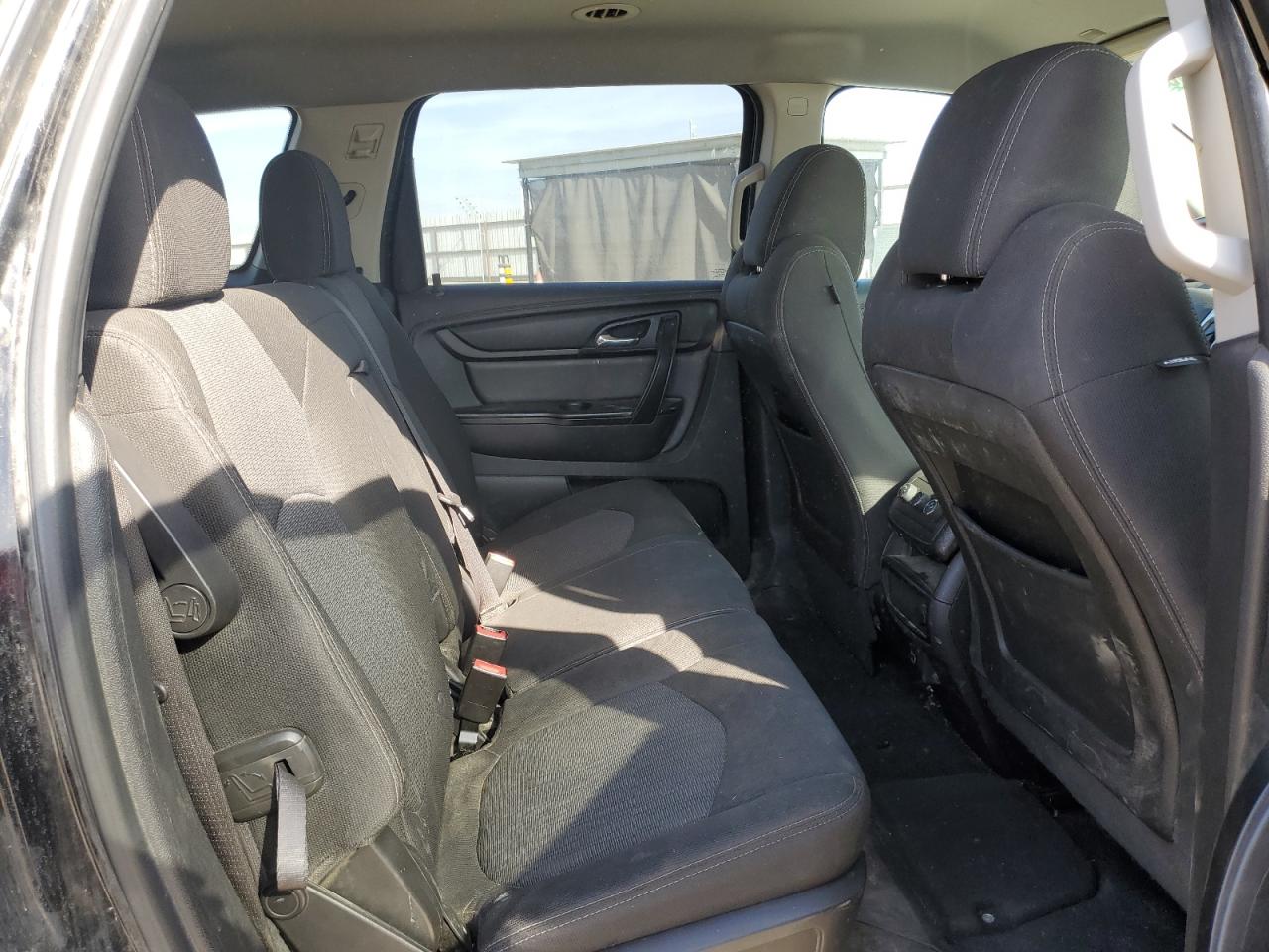 2016 Chevrolet Traverse - Image 11