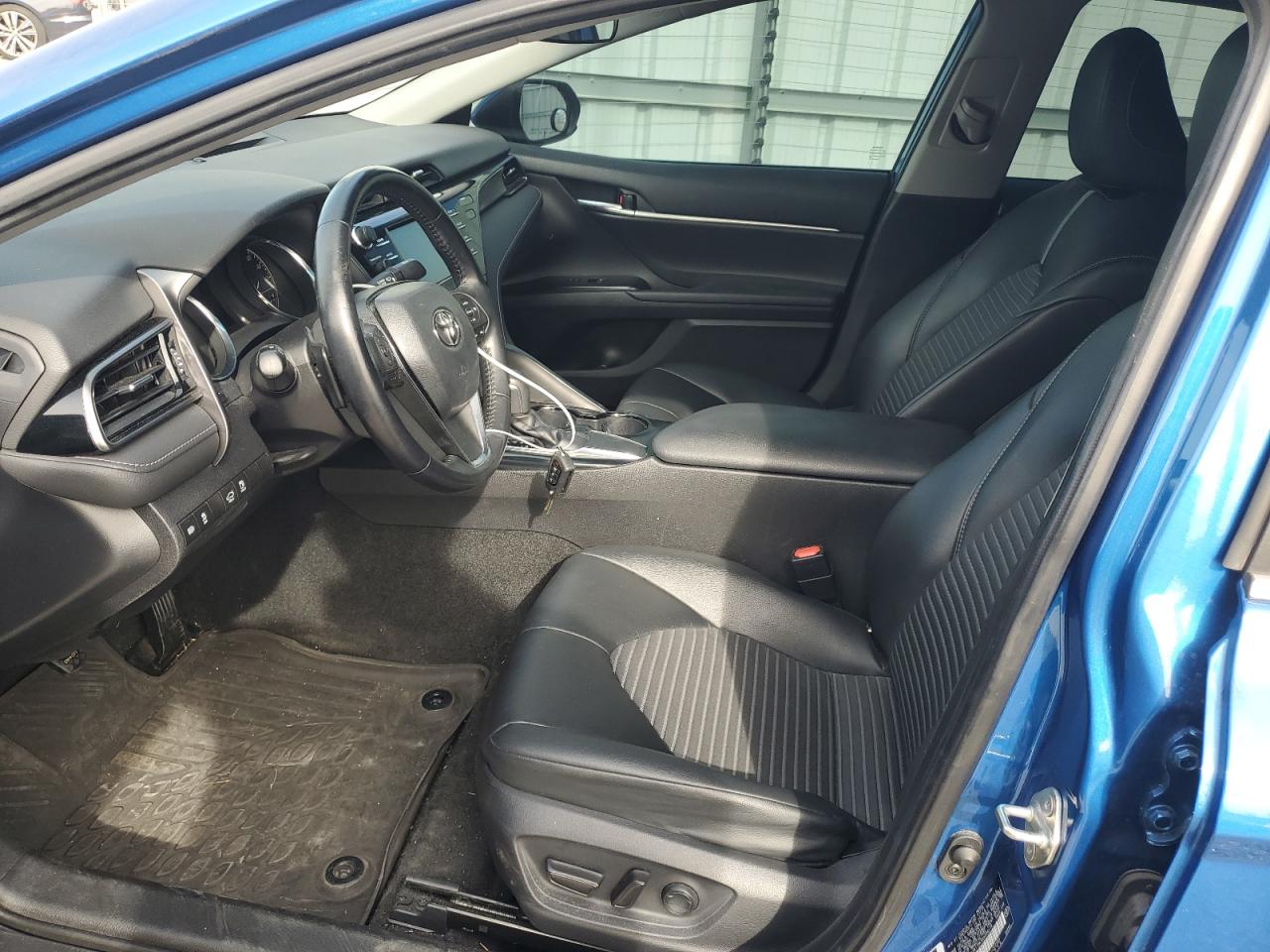 2019 Toyota Camry - Image 7