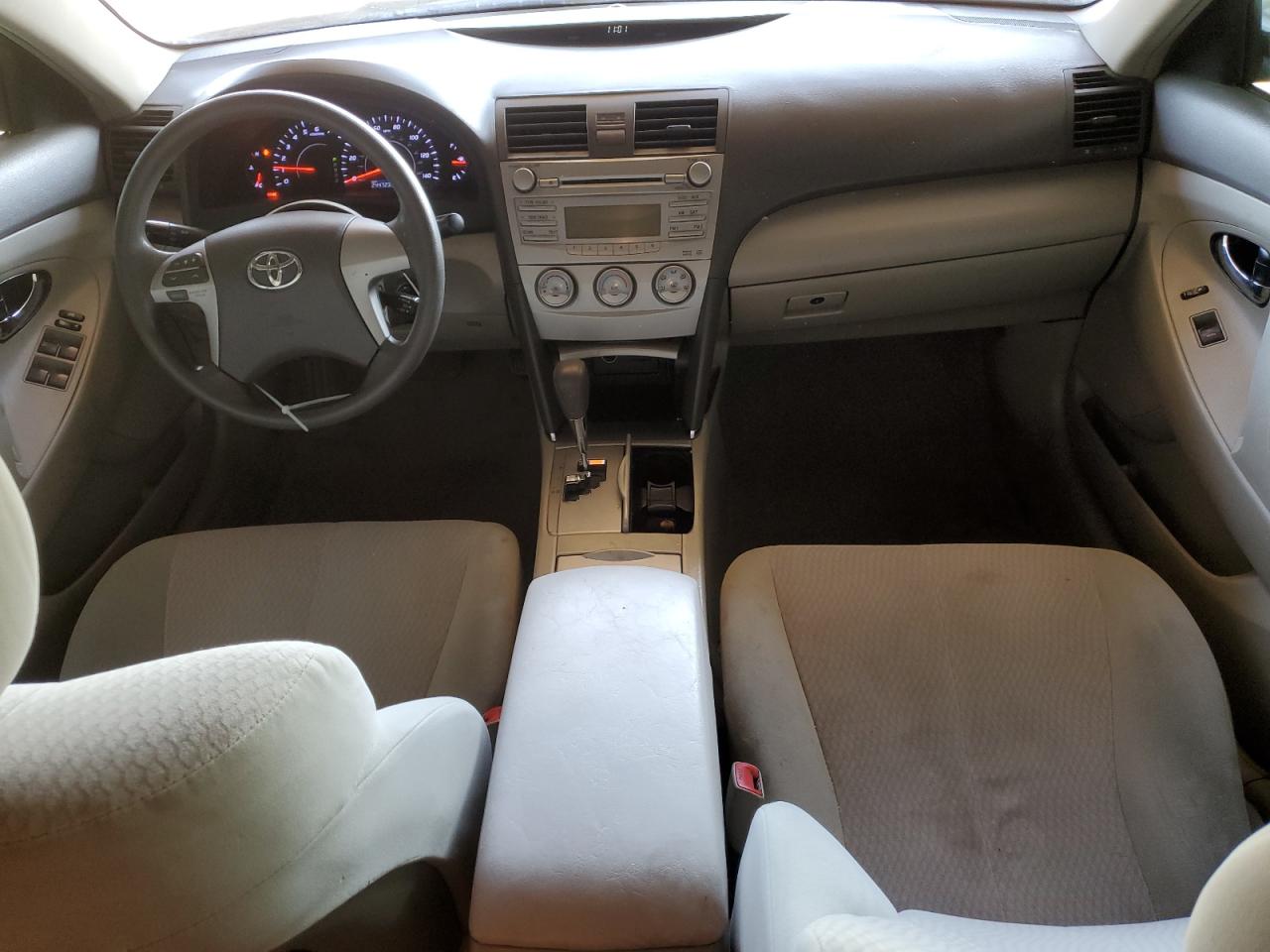 2010 Toyota Camry - Image 8