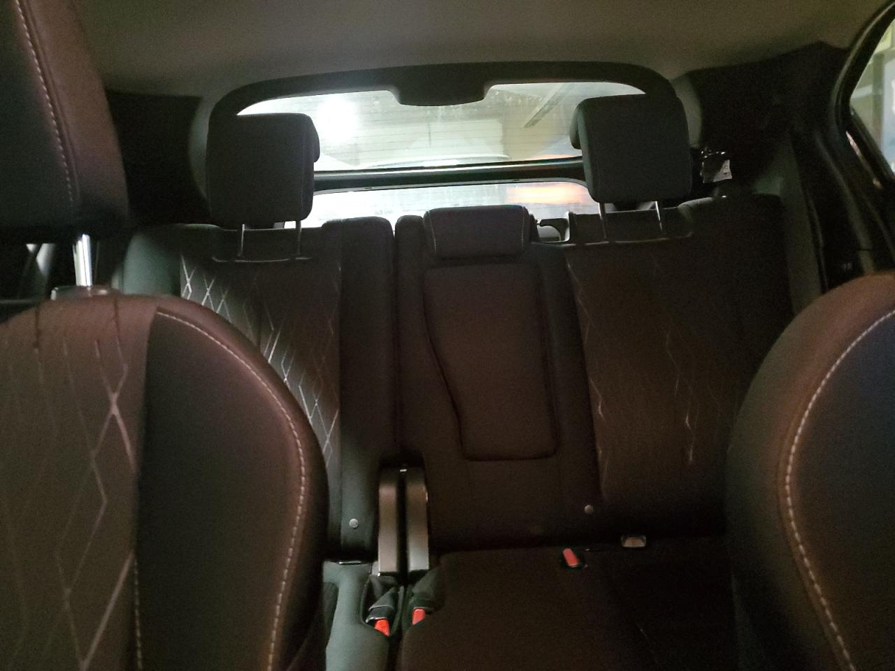 2018 Mitsubishi Eclipse - Image 10