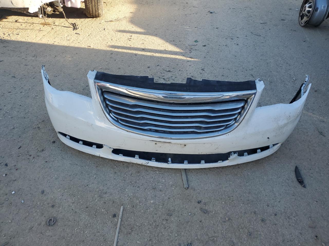 2014 Chrysler Town & Country - Image 13