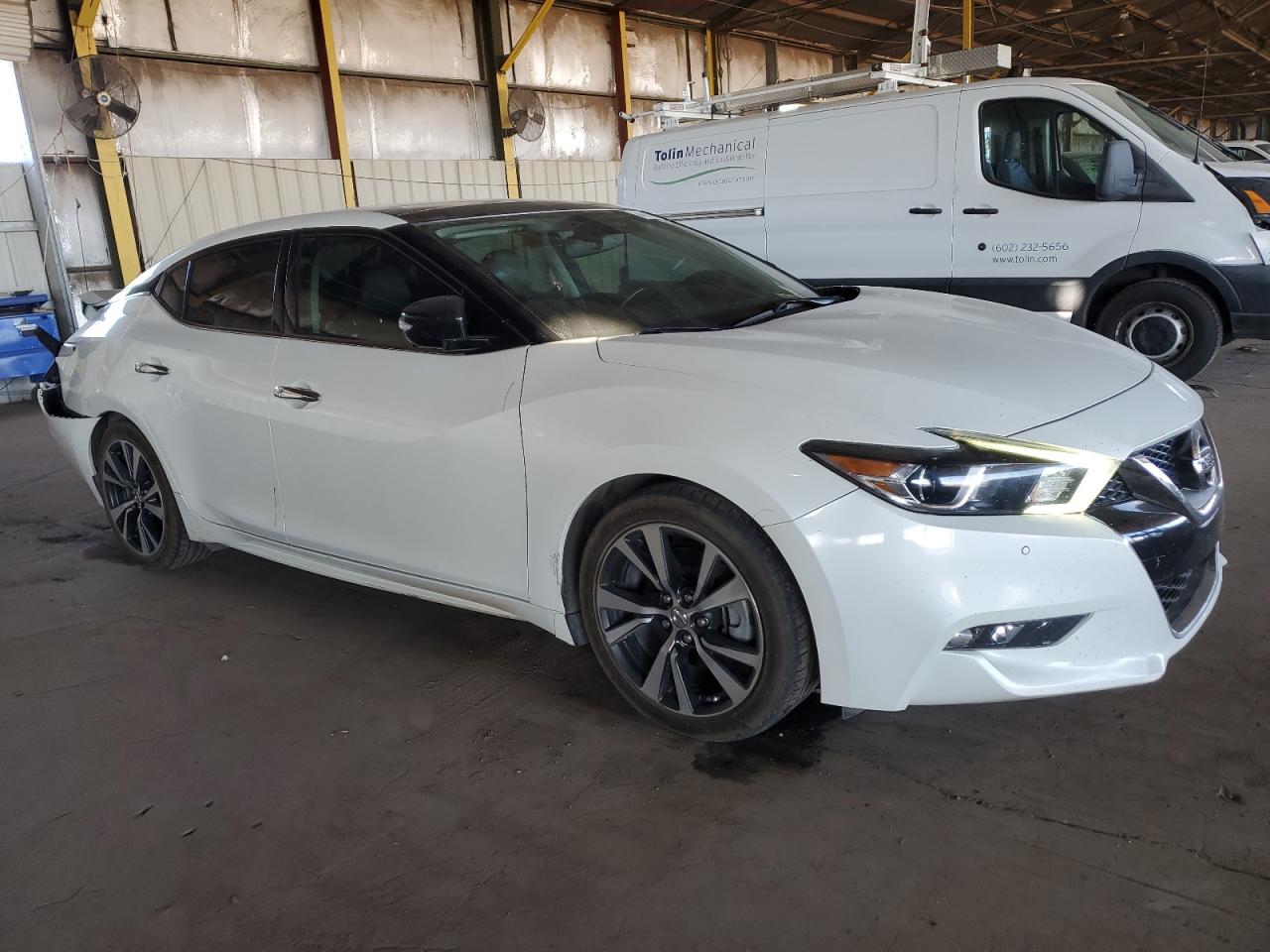 2016 Nissan Maxima - Image 4