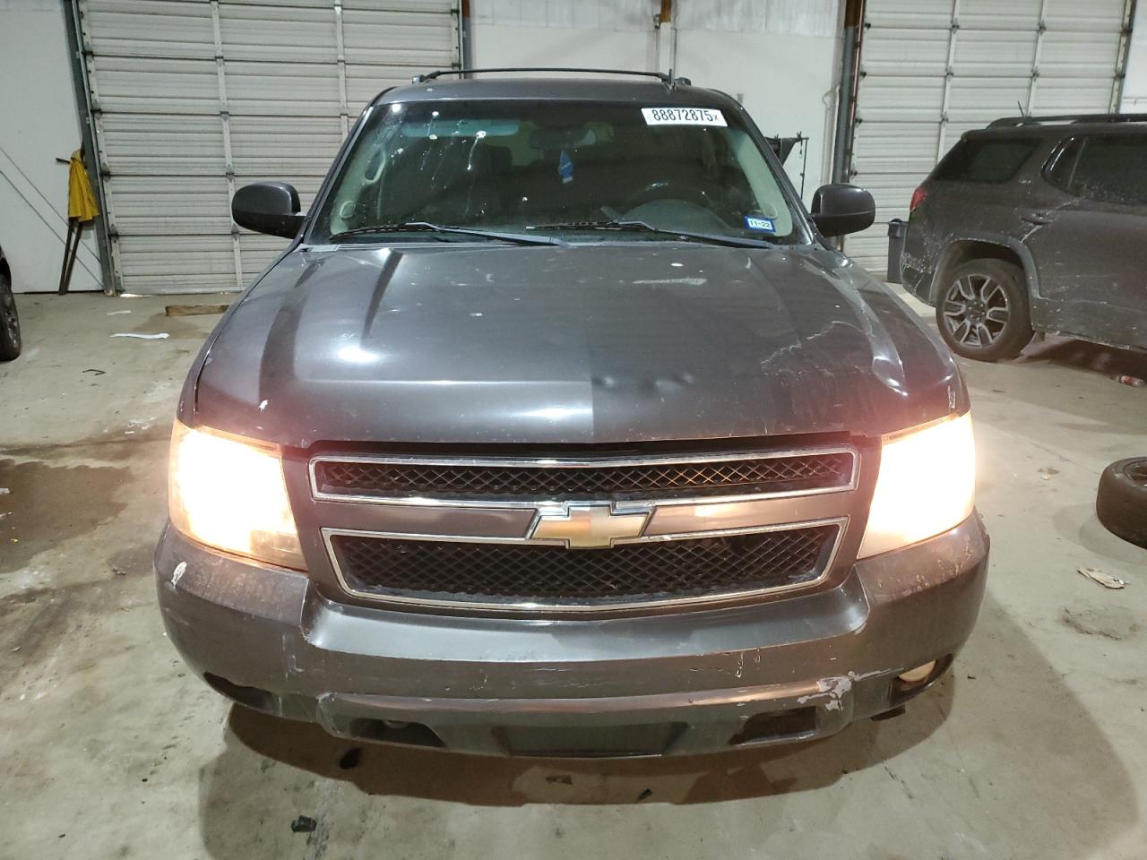 2010 Chevrolet Suburban - Image 5