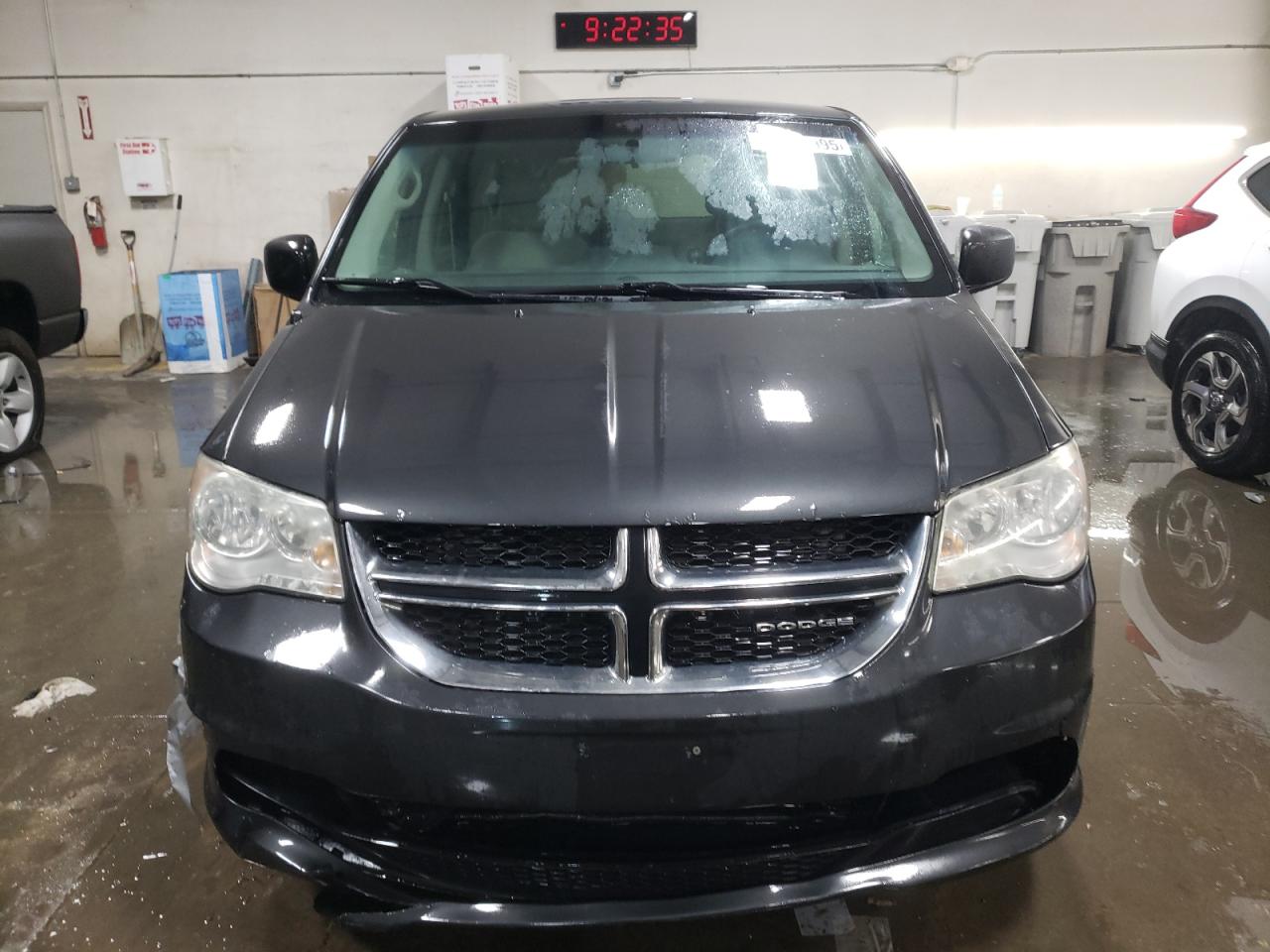 2011 Dodge Caravan - Image 5