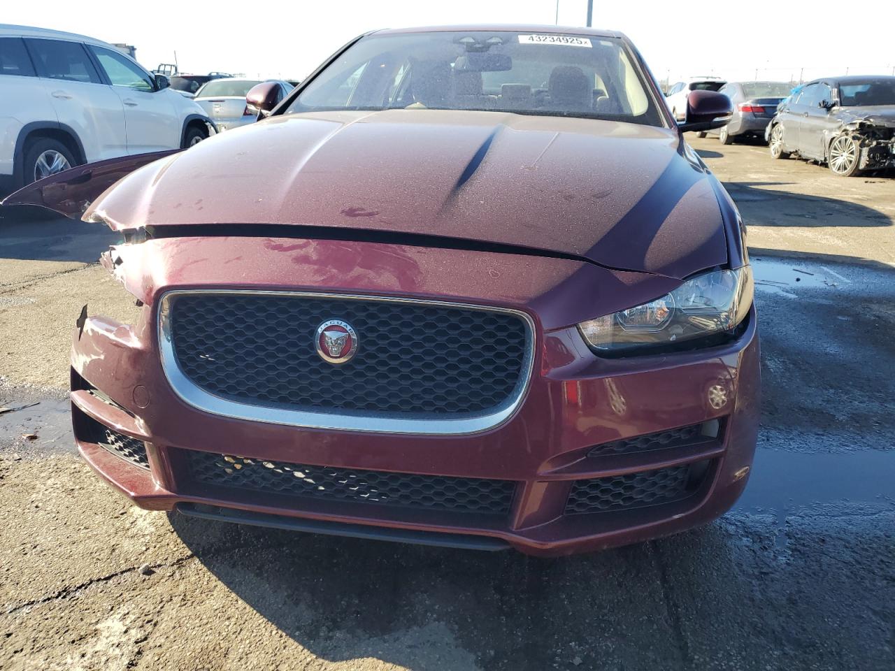2017 Jaguar XE - Image 5