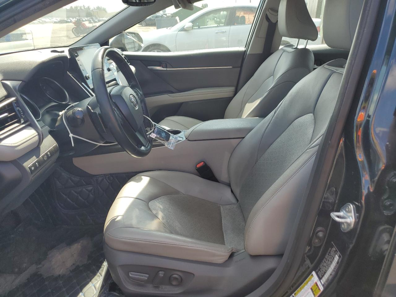 2021 Toyota Camry - Image 7