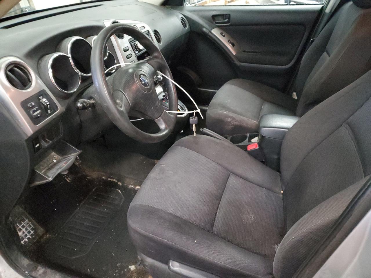 2005 Pontiac Vibe - Image 7