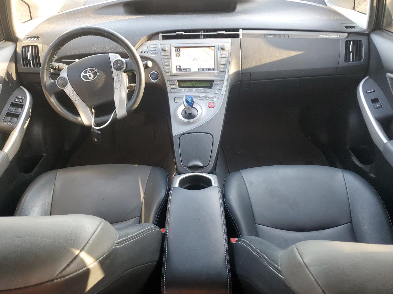 2014 Toyota Prius - Image 8