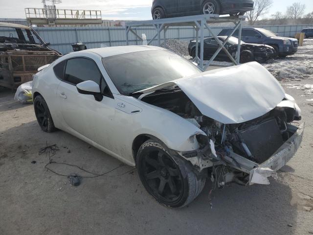 Coupet TOYOTA SCION 2015 White