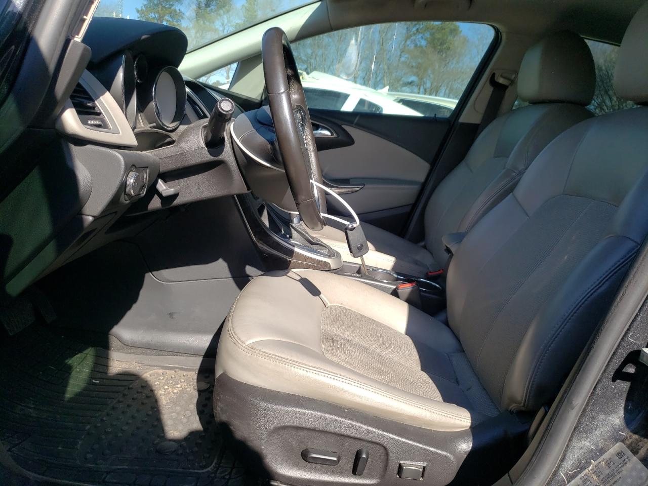 2016 Buick Verano - Image 7