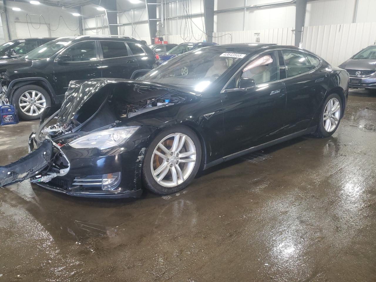 Ham Lake, MN에서 판매 중인 2015 Tesla Model S 70D - Front End