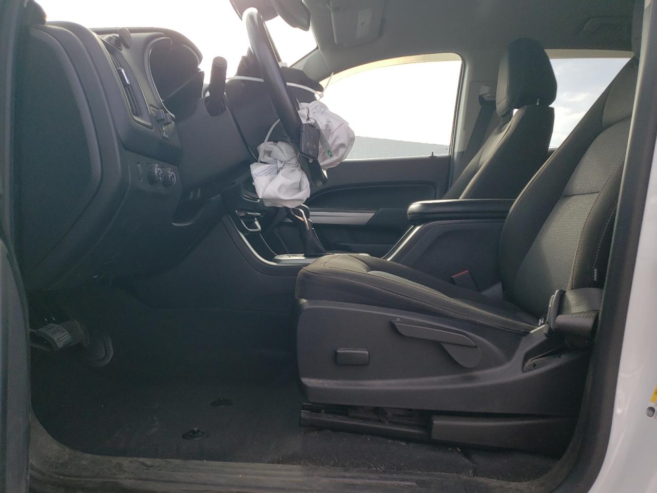 2022 Chevrolet Colorado - Image 7