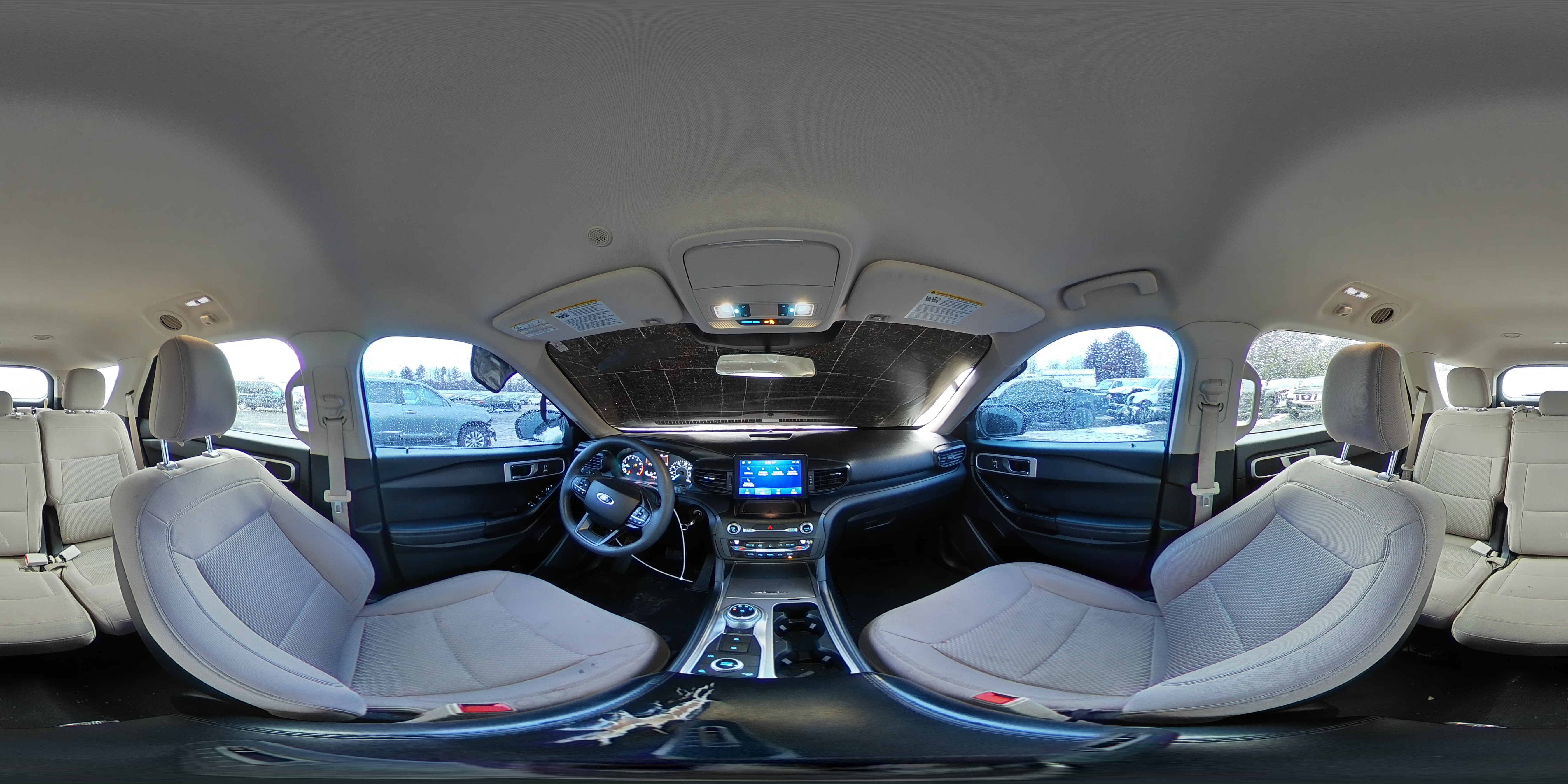 2020 Ford Explorer - Image 13