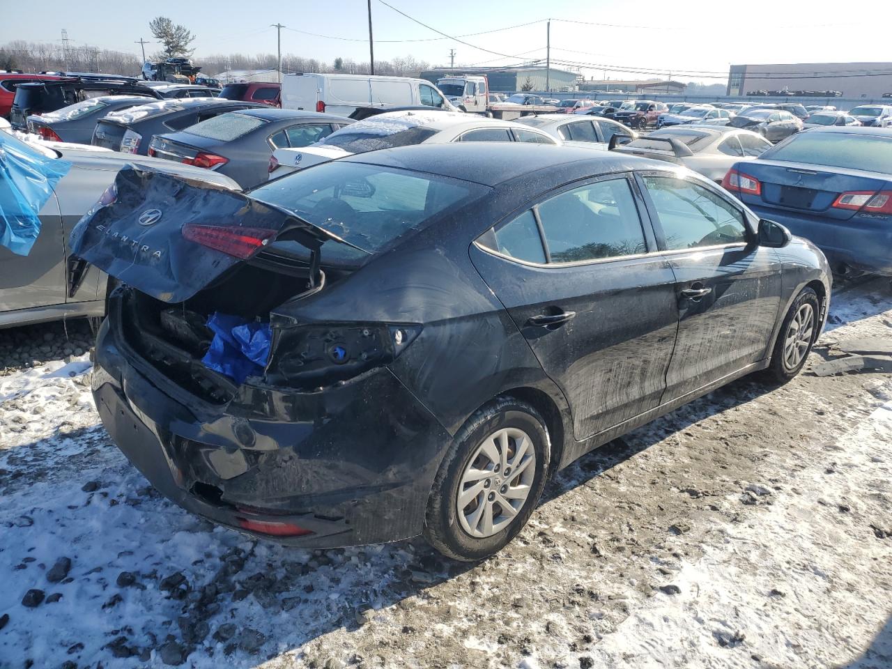 2020 Hyundai Elantra - Image 3