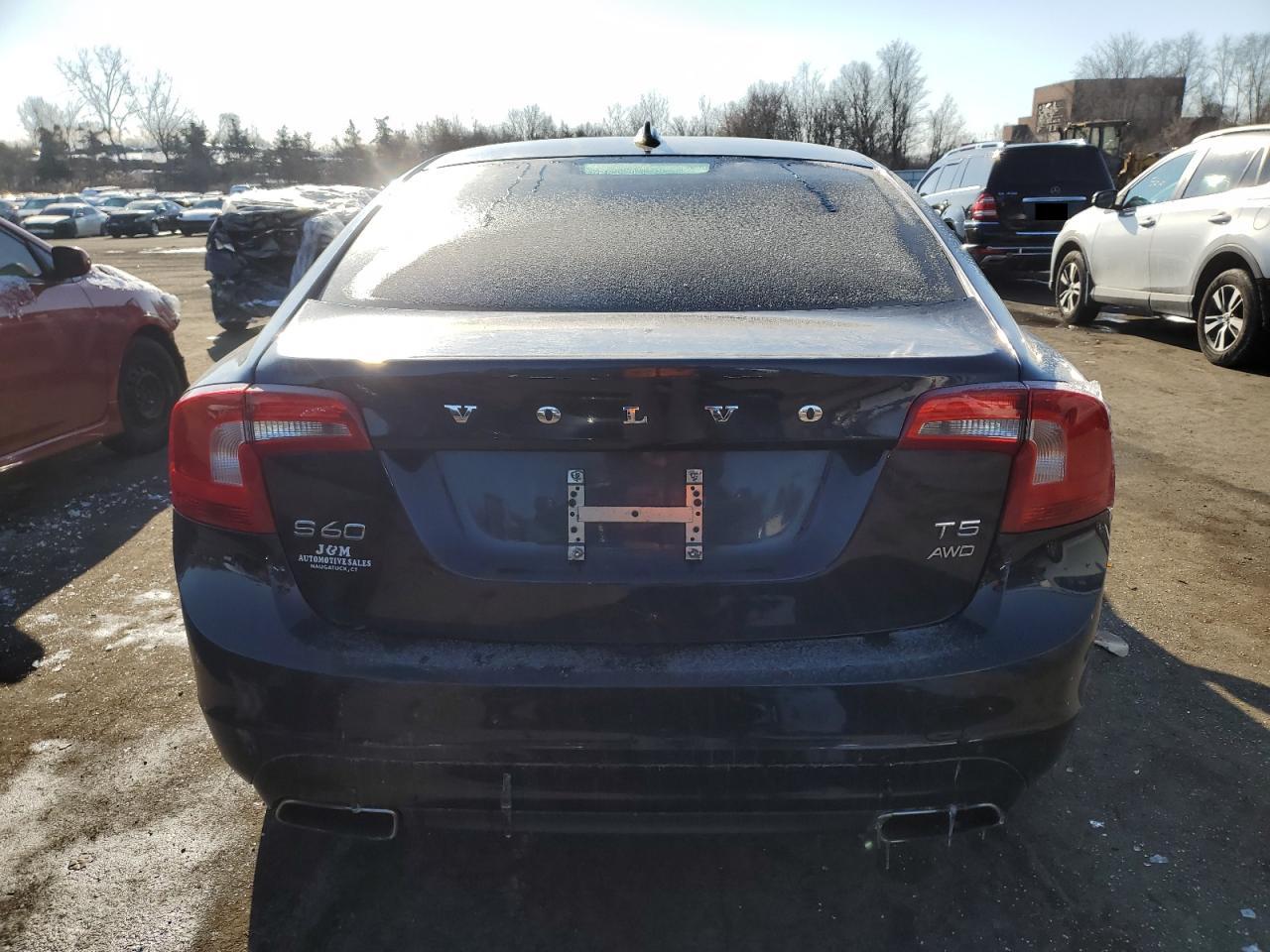 2016 Volvo S60 - Image 6