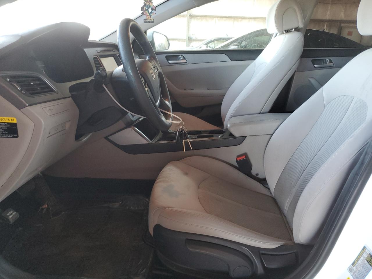 2017 Hyundai Sonata - Image 7