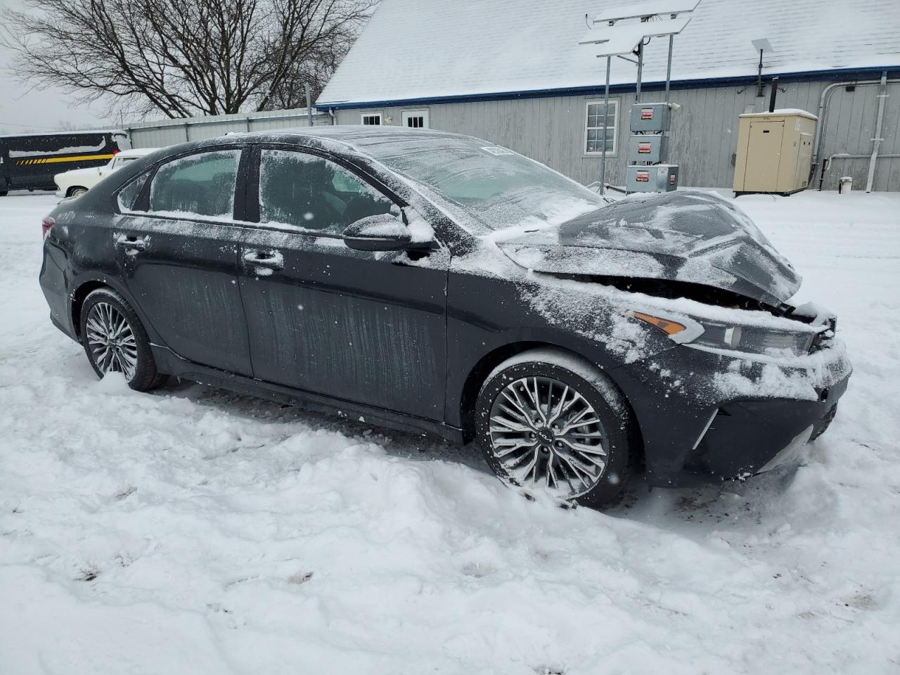 2024 Kia Forte - Image 4
