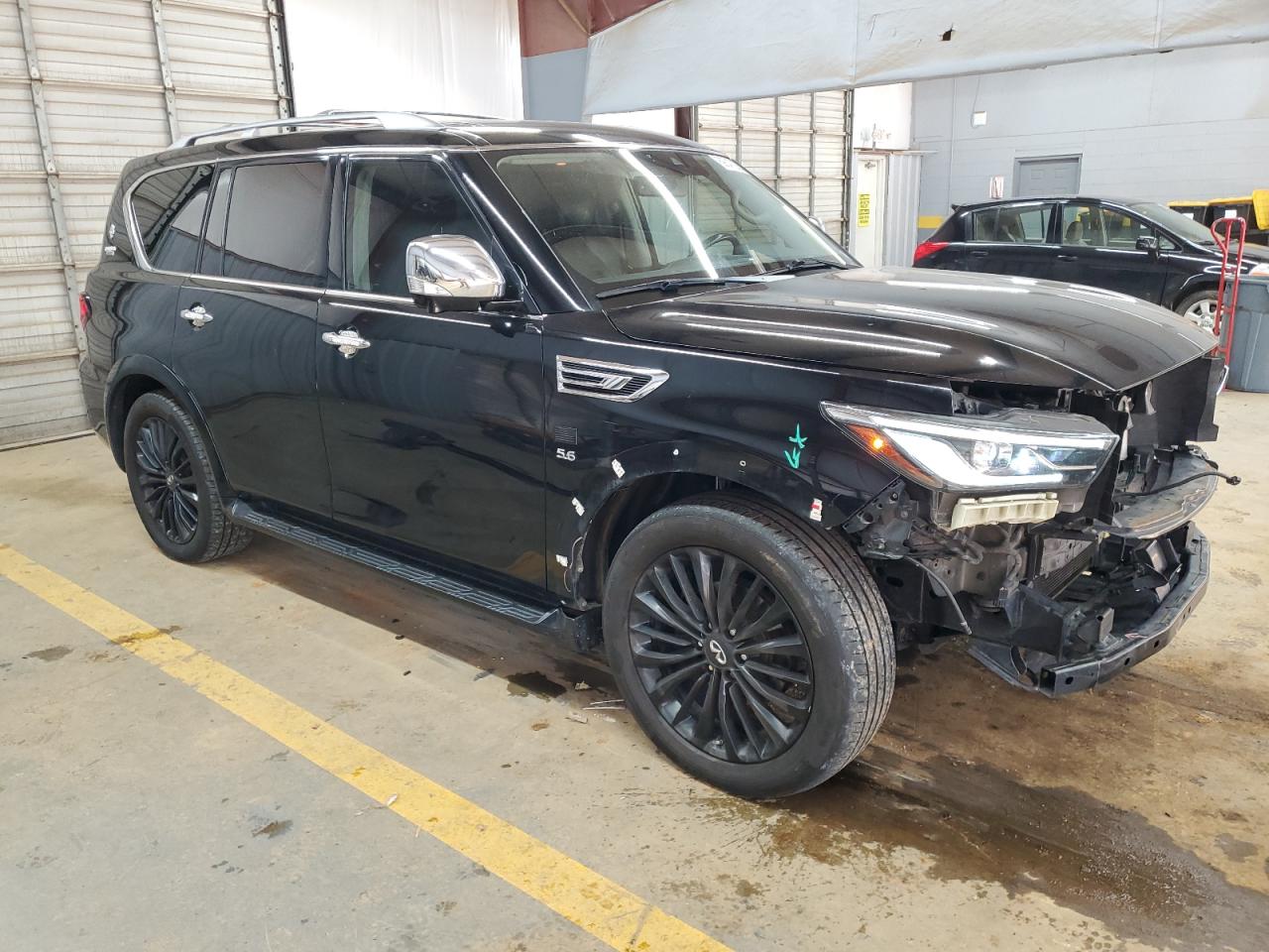 2018 Infiniti QX80 - Image 4