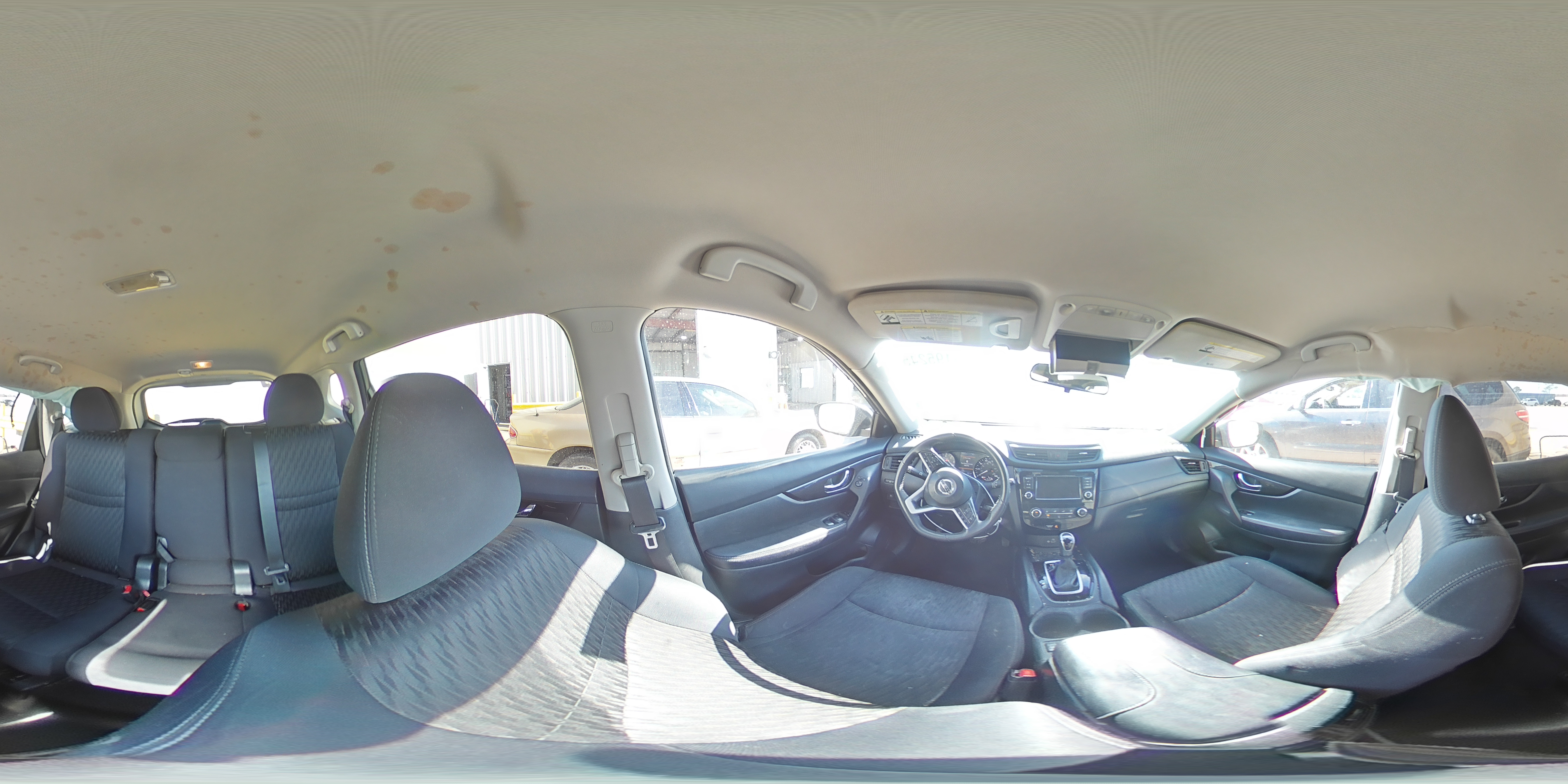 2019 Nissan Rogue - Image 14